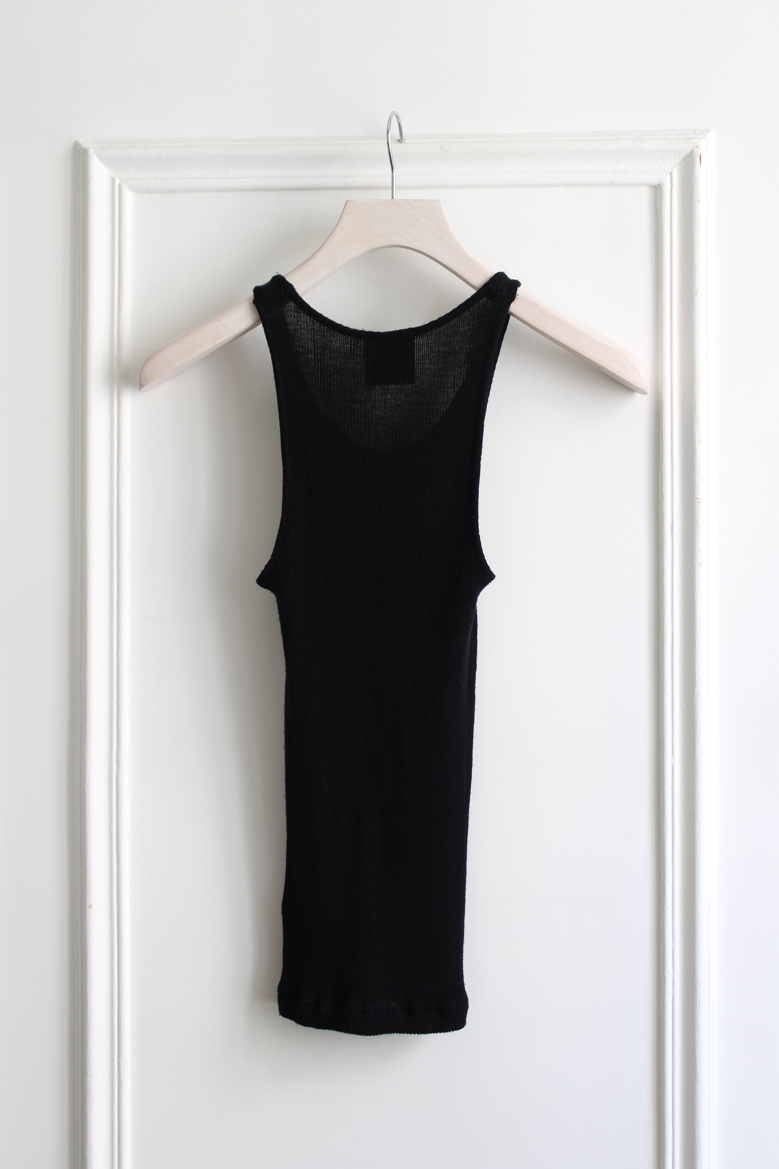 LOOP TANK TOP BLACK