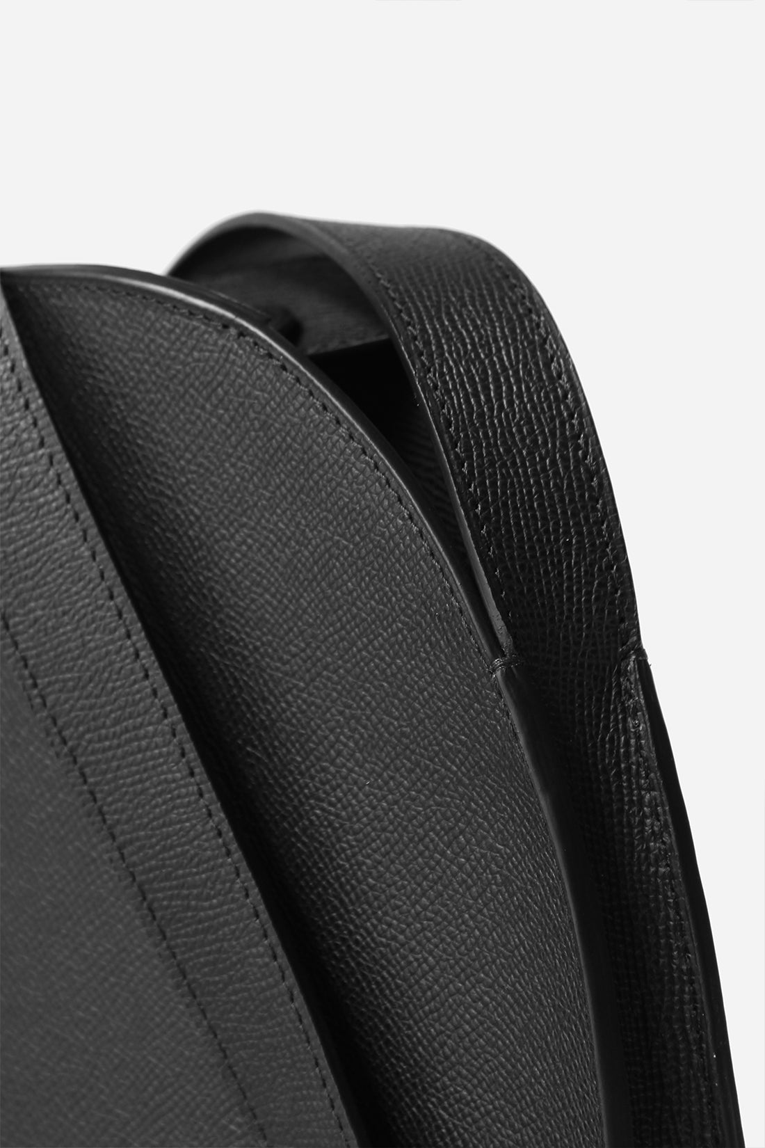BOW BAG FINE GRAIN LEATHER