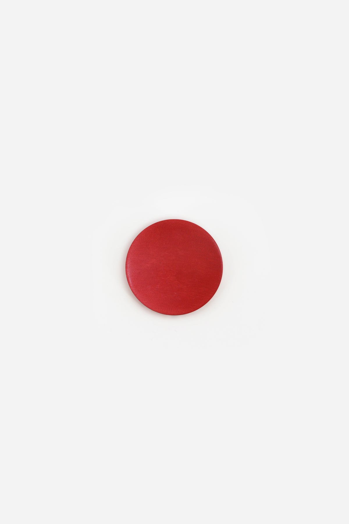 LEATHER PINBACK BUTTON M