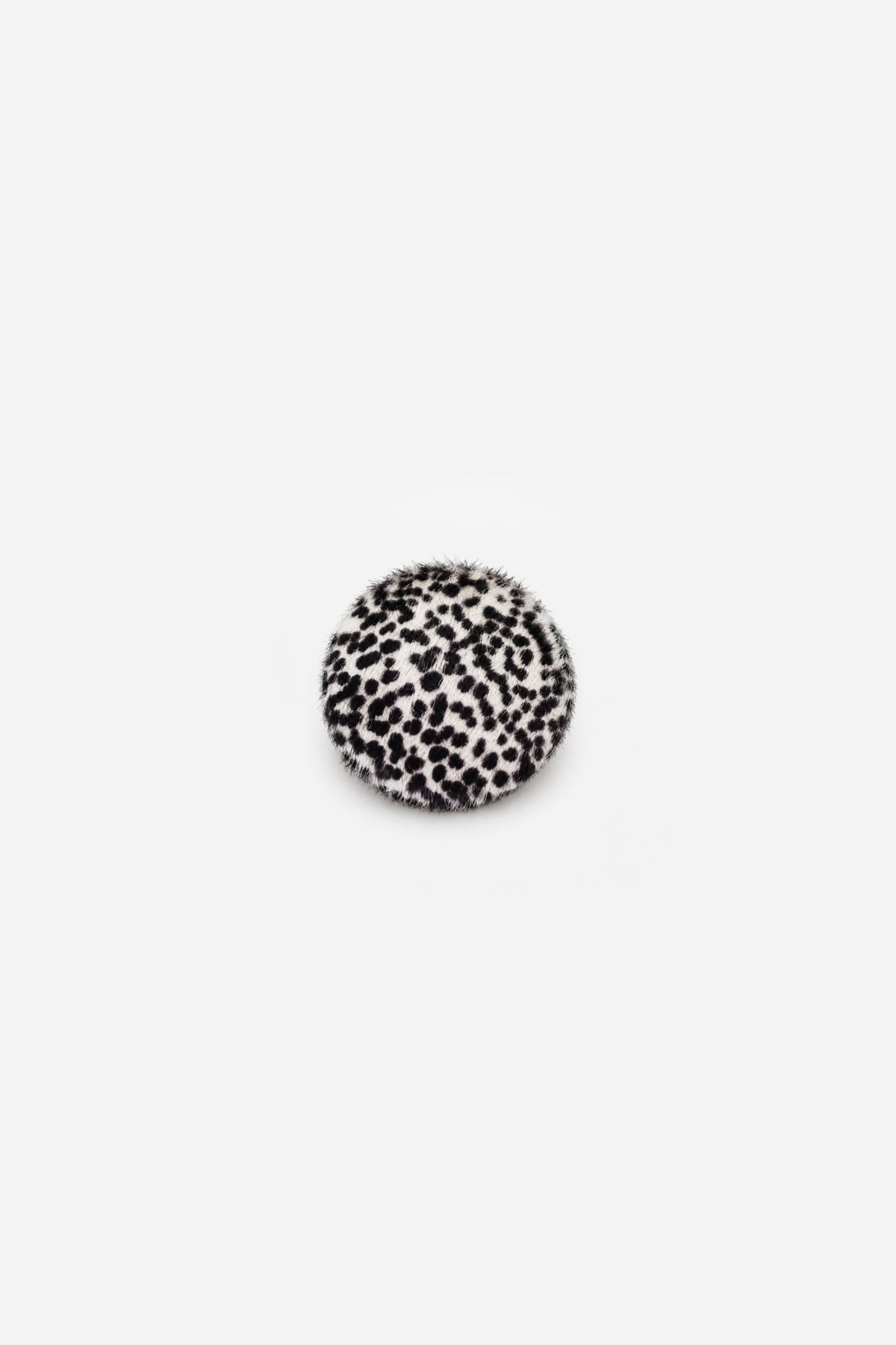 LEATHER PINBACK BUTTON M