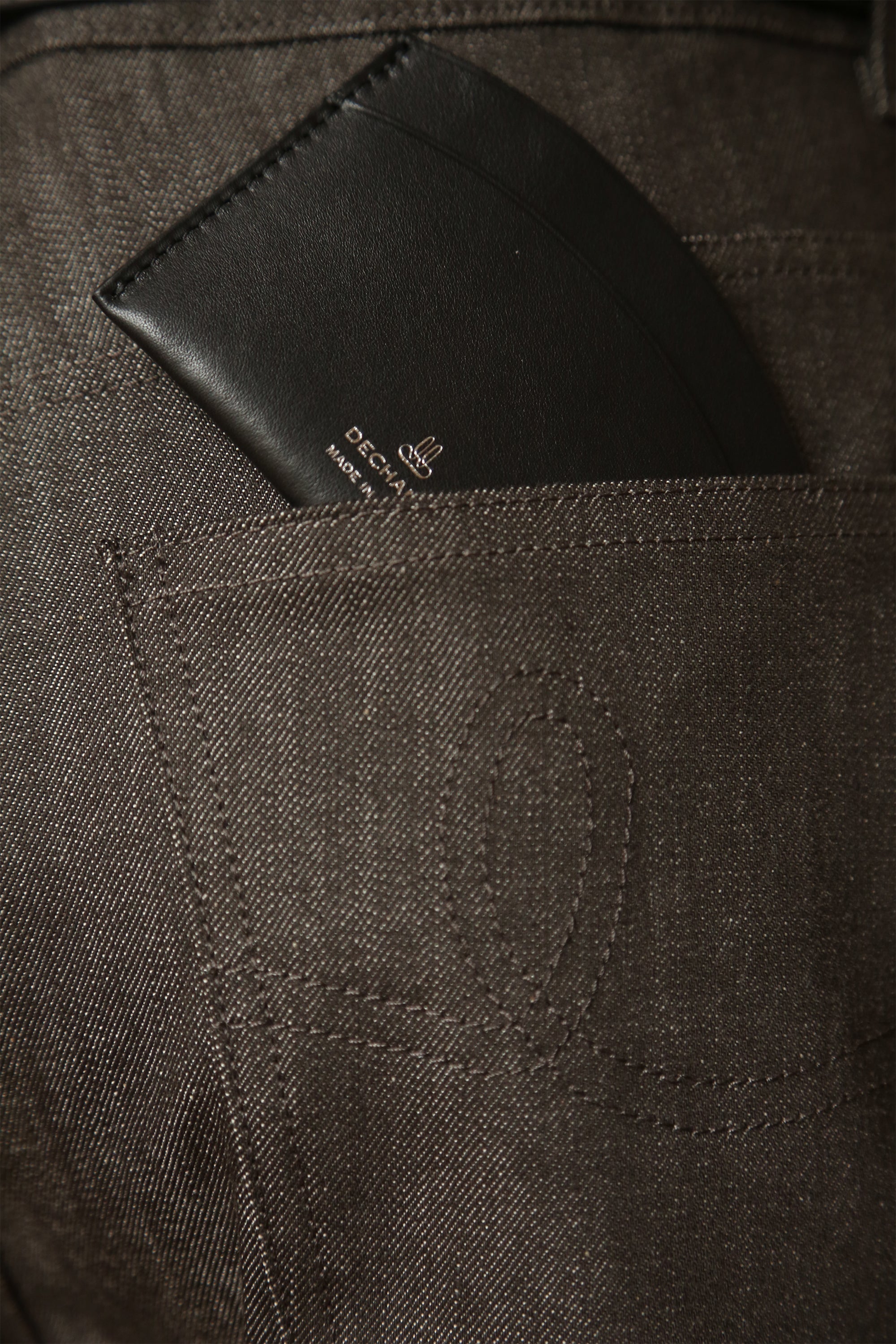 ARCH CARDHOLDER BLACK