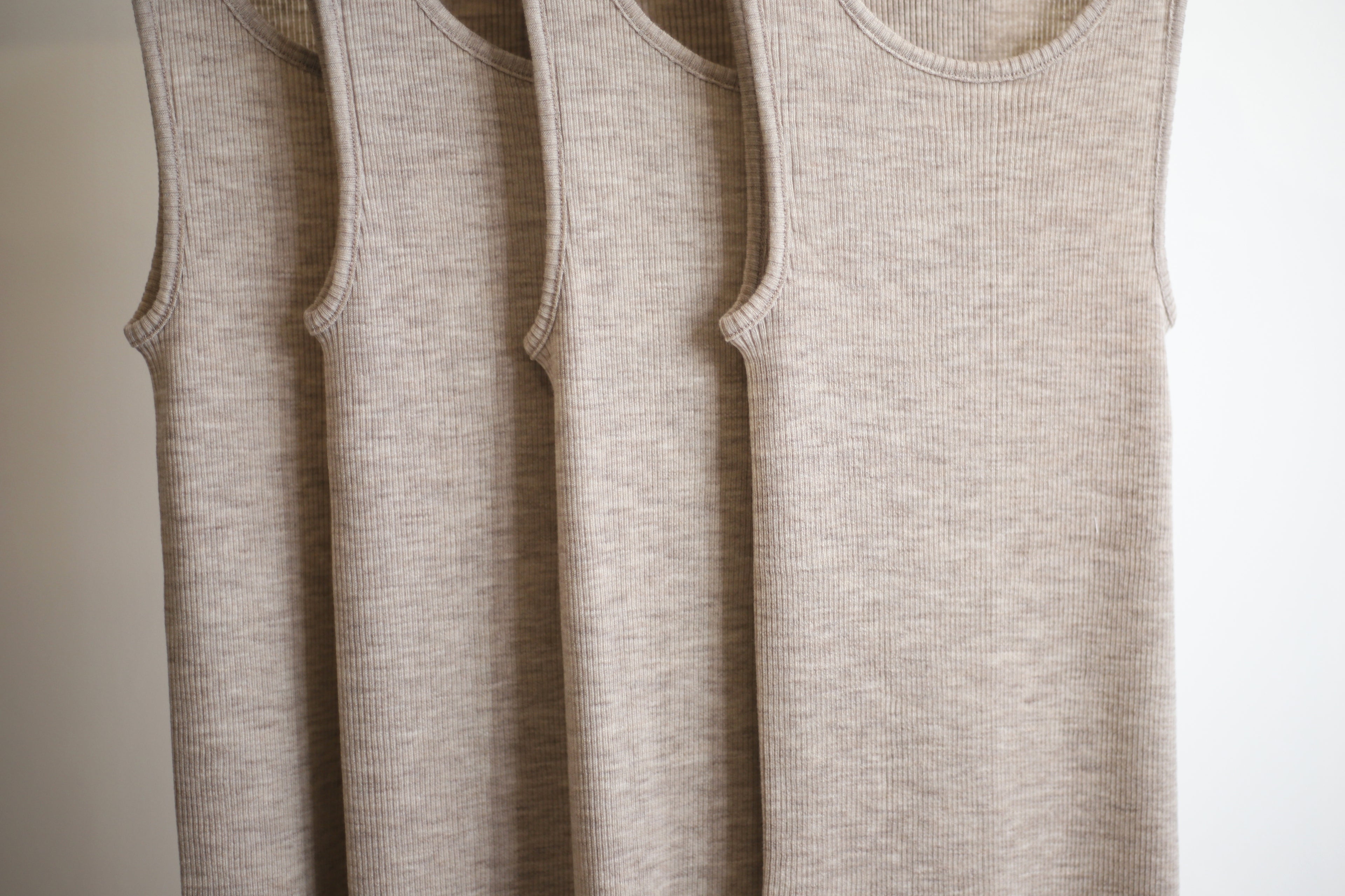 LOOP TANK TOP