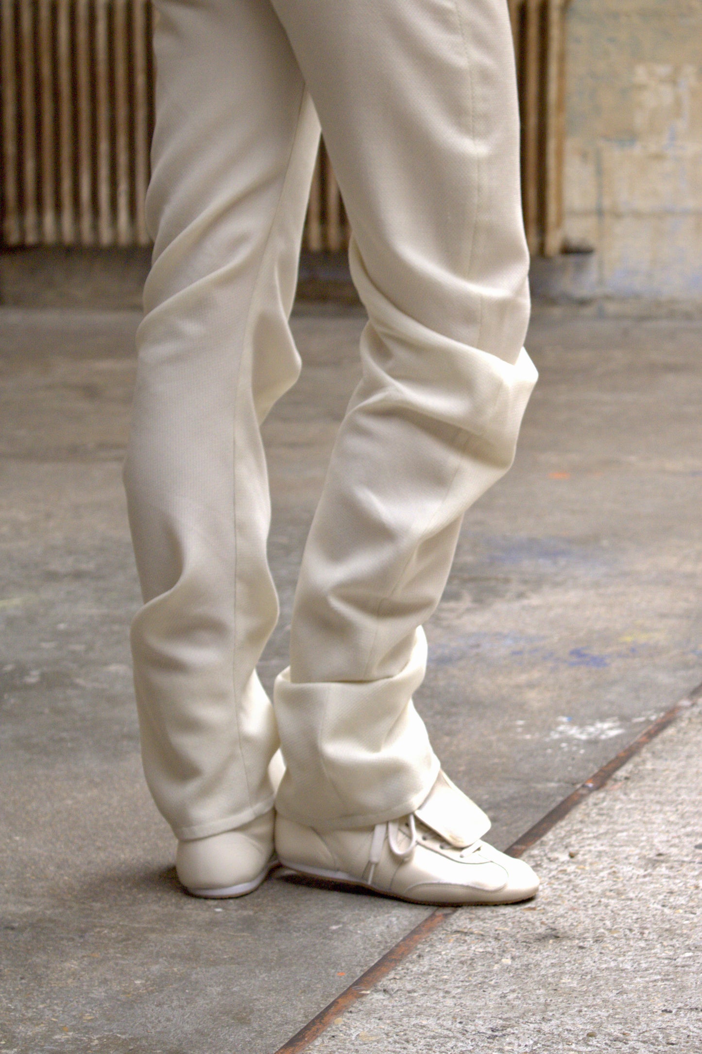 DRAPED PANTS IN IVORY PIQUE WOOL